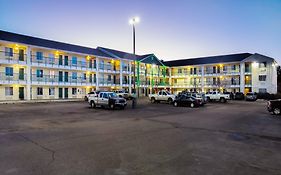 Hometowne Studios By Red Roof Colorado Springs - Airport